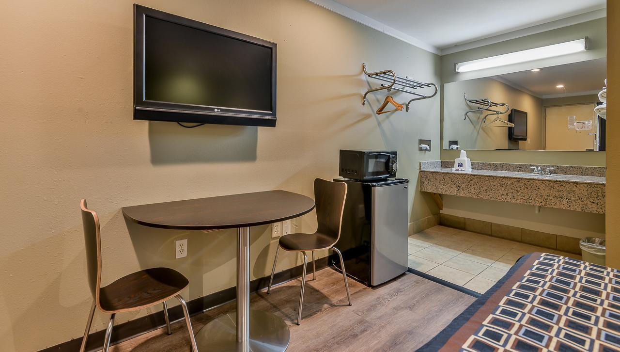 Budgetel Inn And Suites 罗利 外观 照片