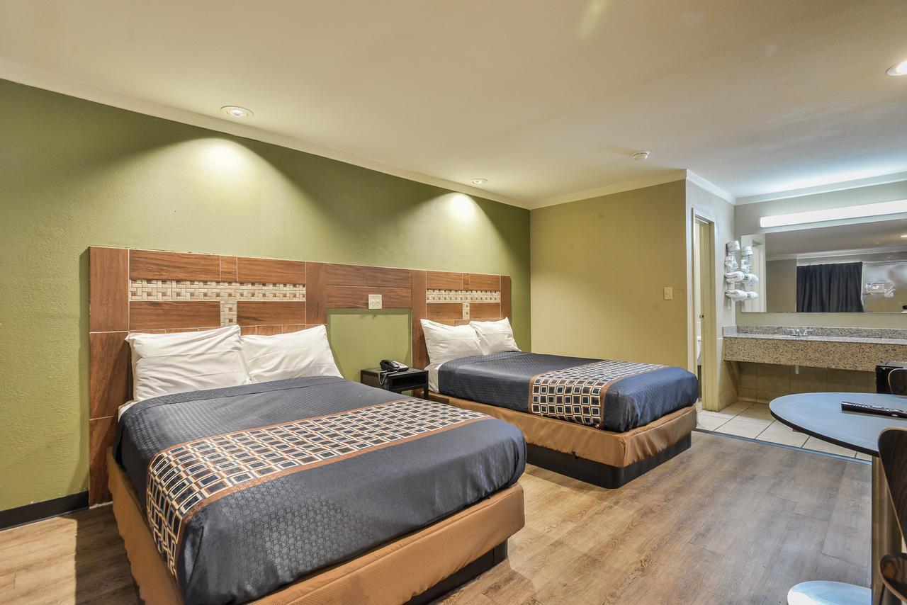 Budgetel Inn And Suites 罗利 外观 照片
