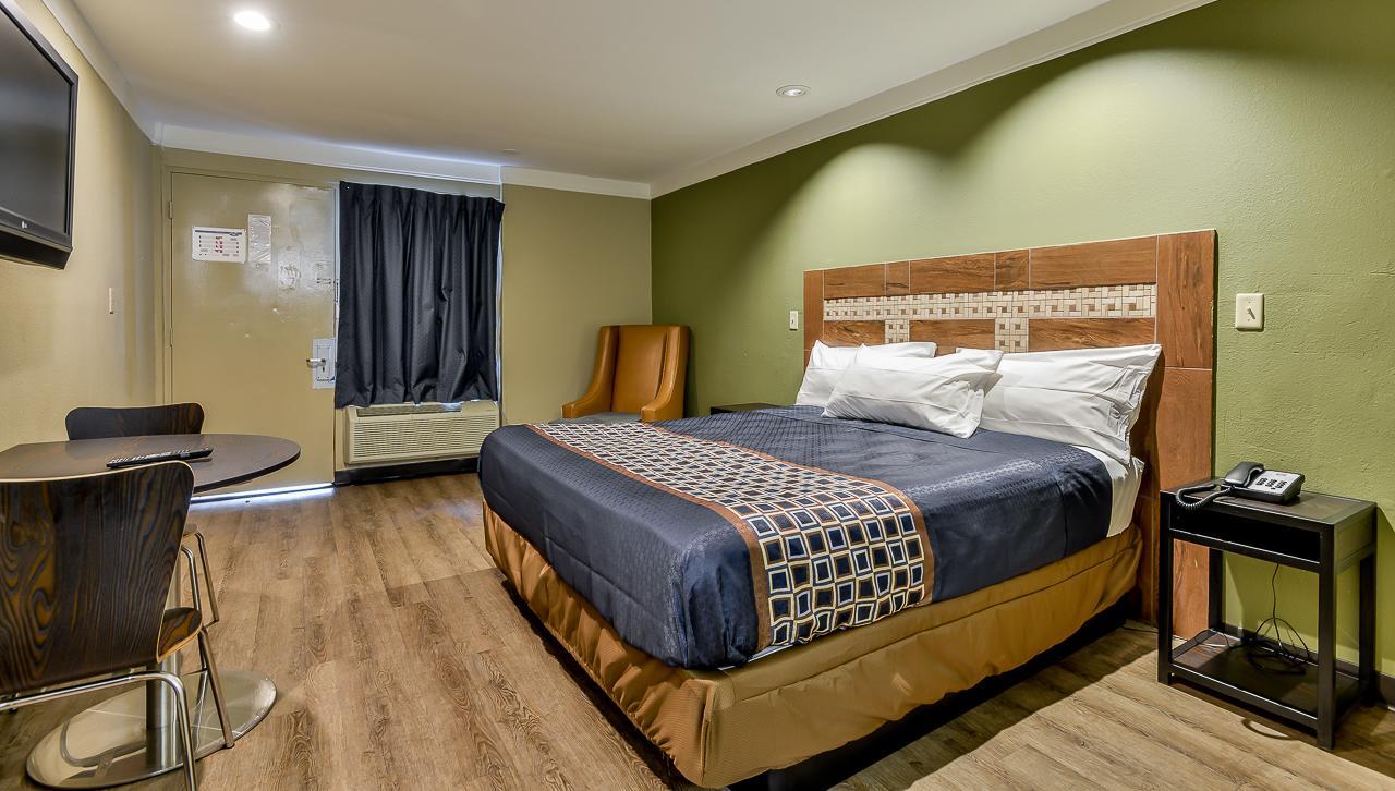Budgetel Inn And Suites 罗利 外观 照片